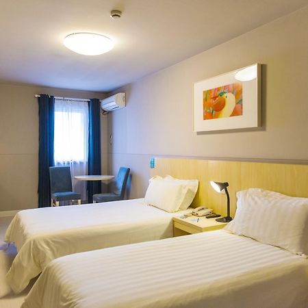 Jinjiang Inn Guangzhou Sanyuanli Avenue Heyi Street Екстер'єр фото